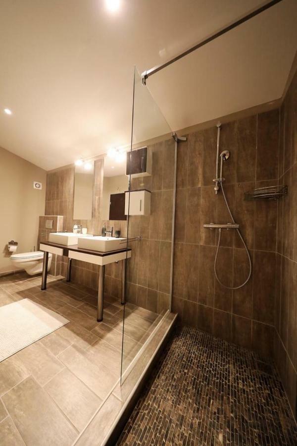 Luxury Apartment Rougemarin Pakostane Exterior photo